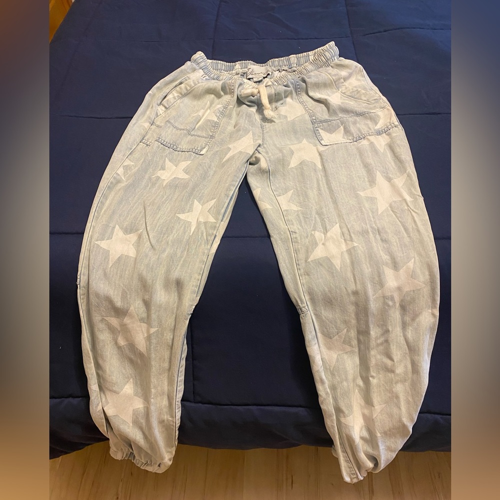 Pants with stars from a boutique!